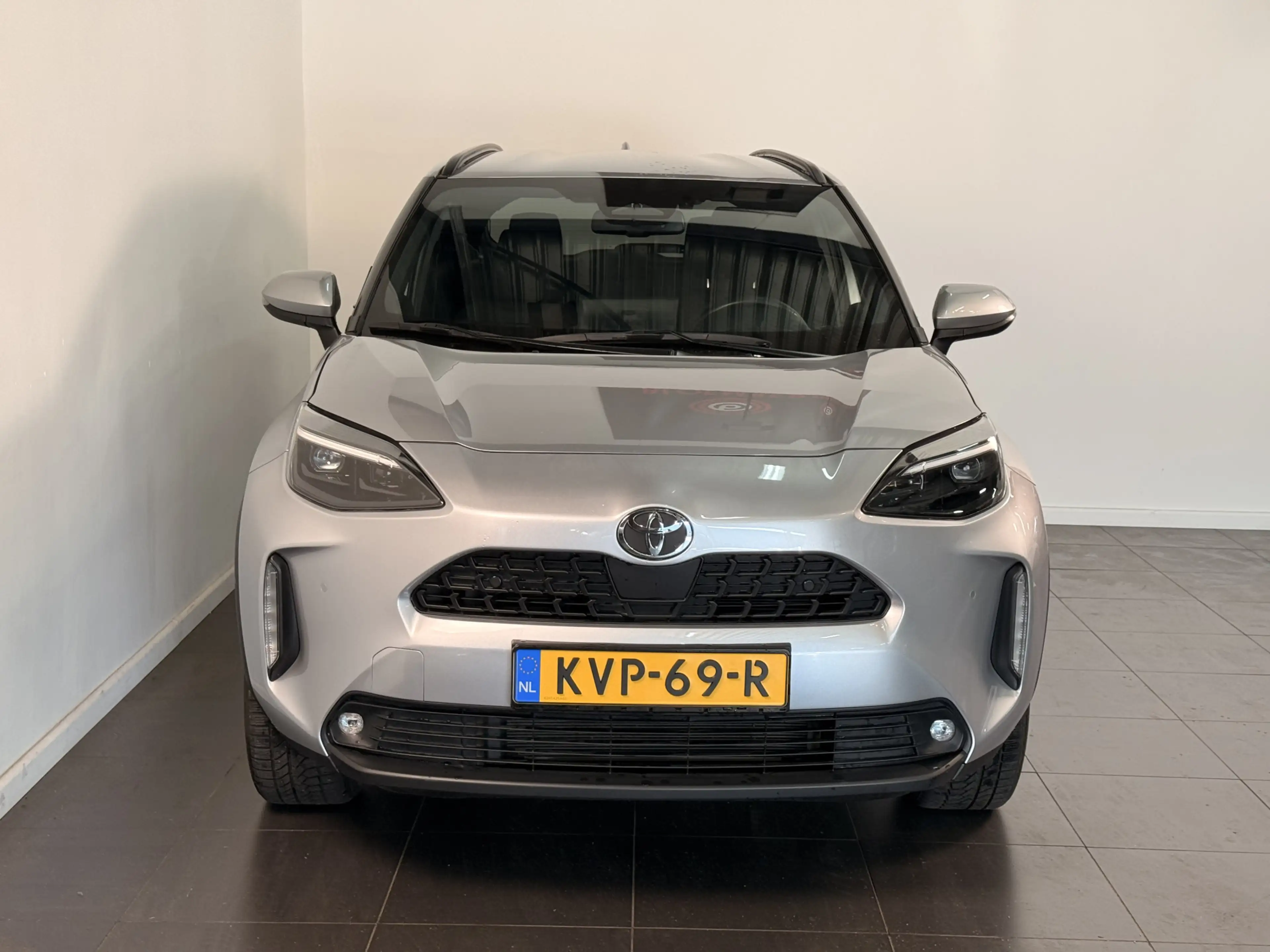 Toyota Yaris Cross 1.5 Hybrid 115 First Edition + Winterpack | Stoel — photo 4