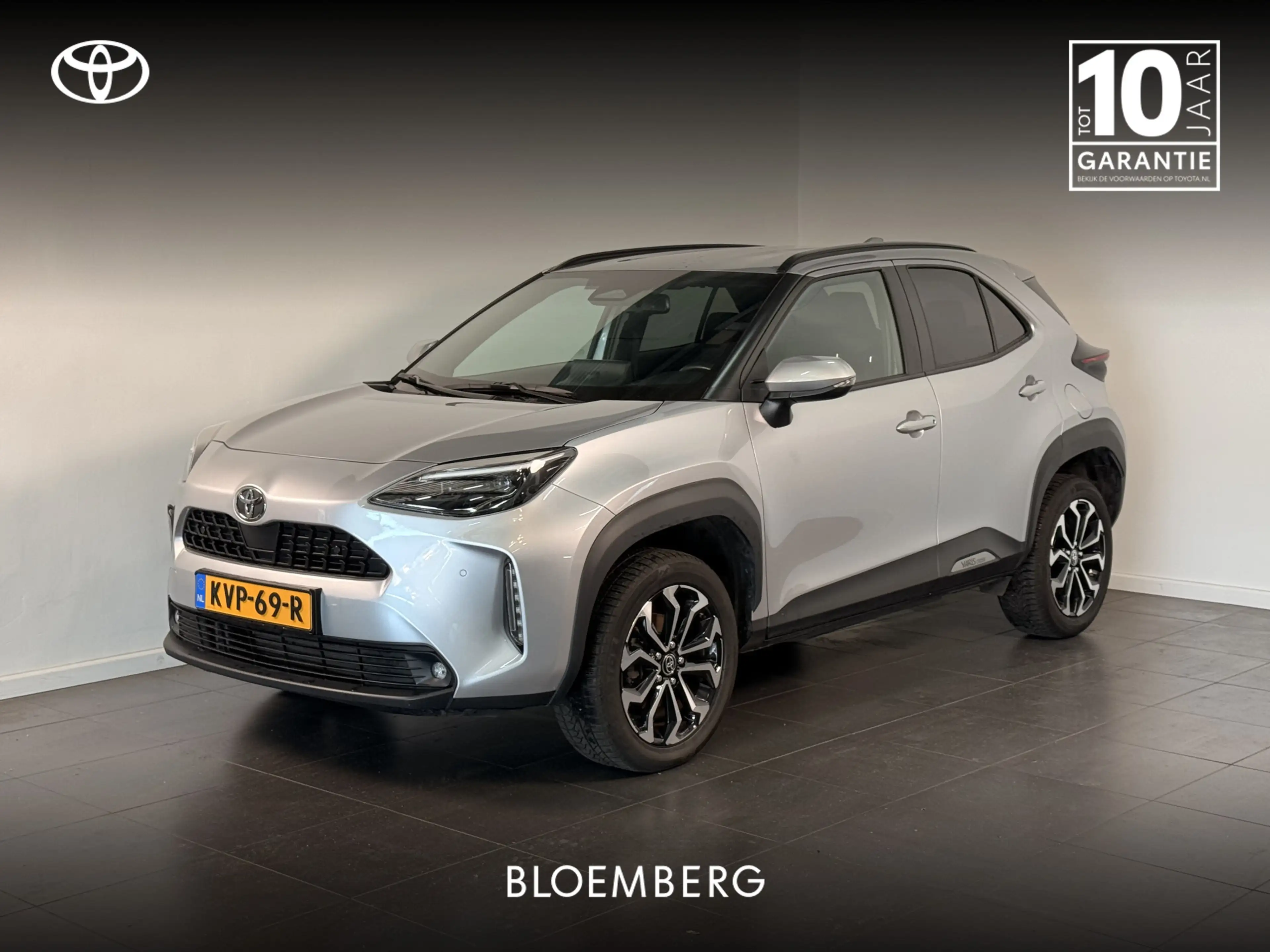 Toyota Yaris Cross 1.5 Hybrid 115 First Edition + Winterpack | Stoel