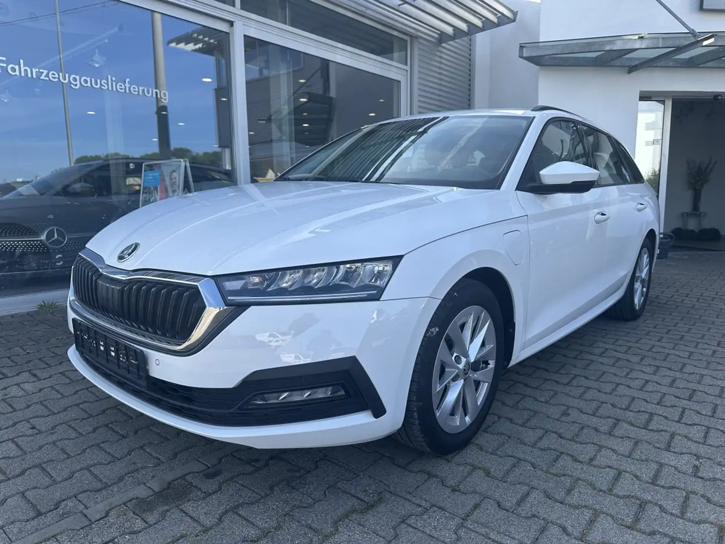 Skoda Octavia iV Combi 1.4 TSI*LED*VC*PDC*17-ZOLL Blanc - 2