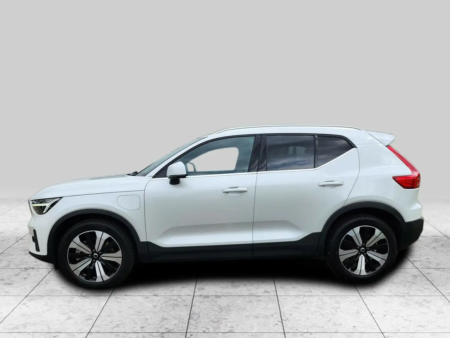 Volvo XC40 T4 PLUG-IN HYBRID AHK SELEKT Blanco - 2