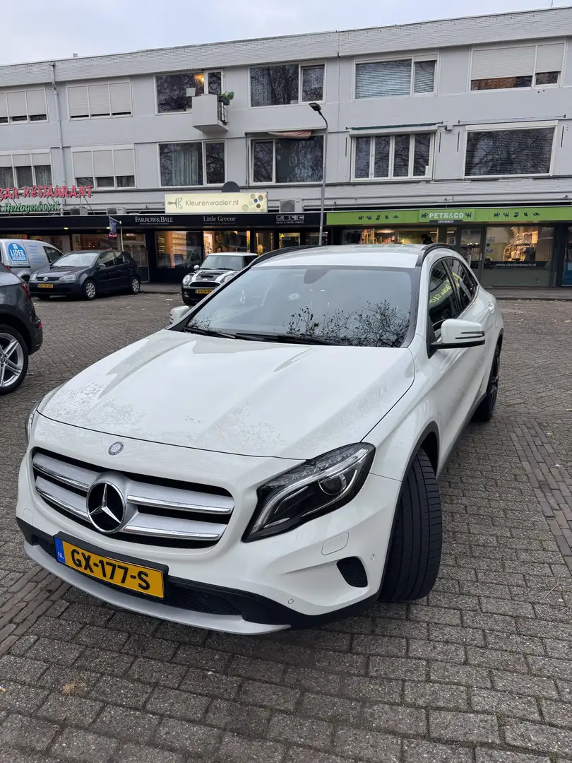 Mercedes-Benz GLA 200 Ambition Wit - 1
