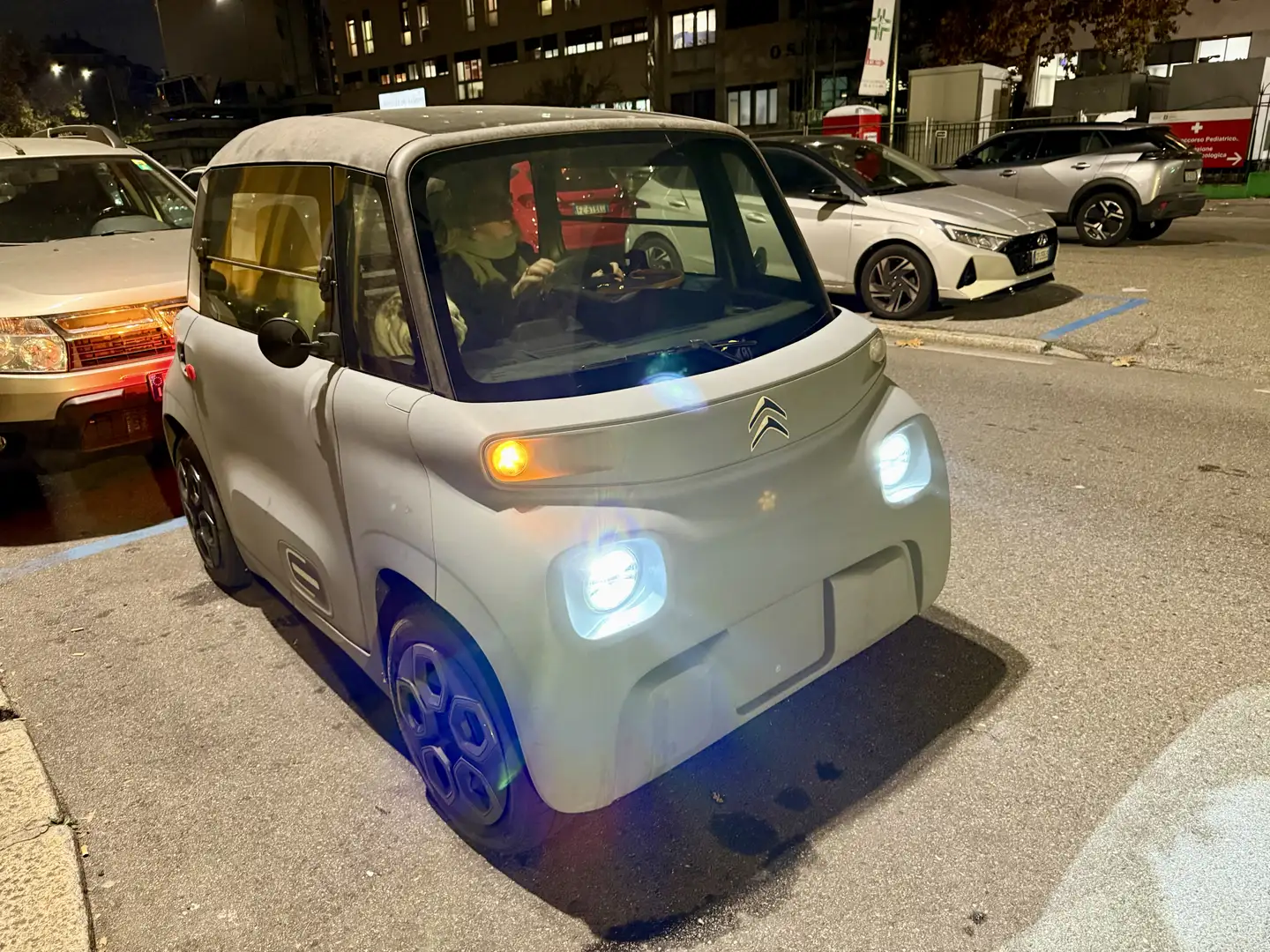 Citroen Ami Сірий - 2