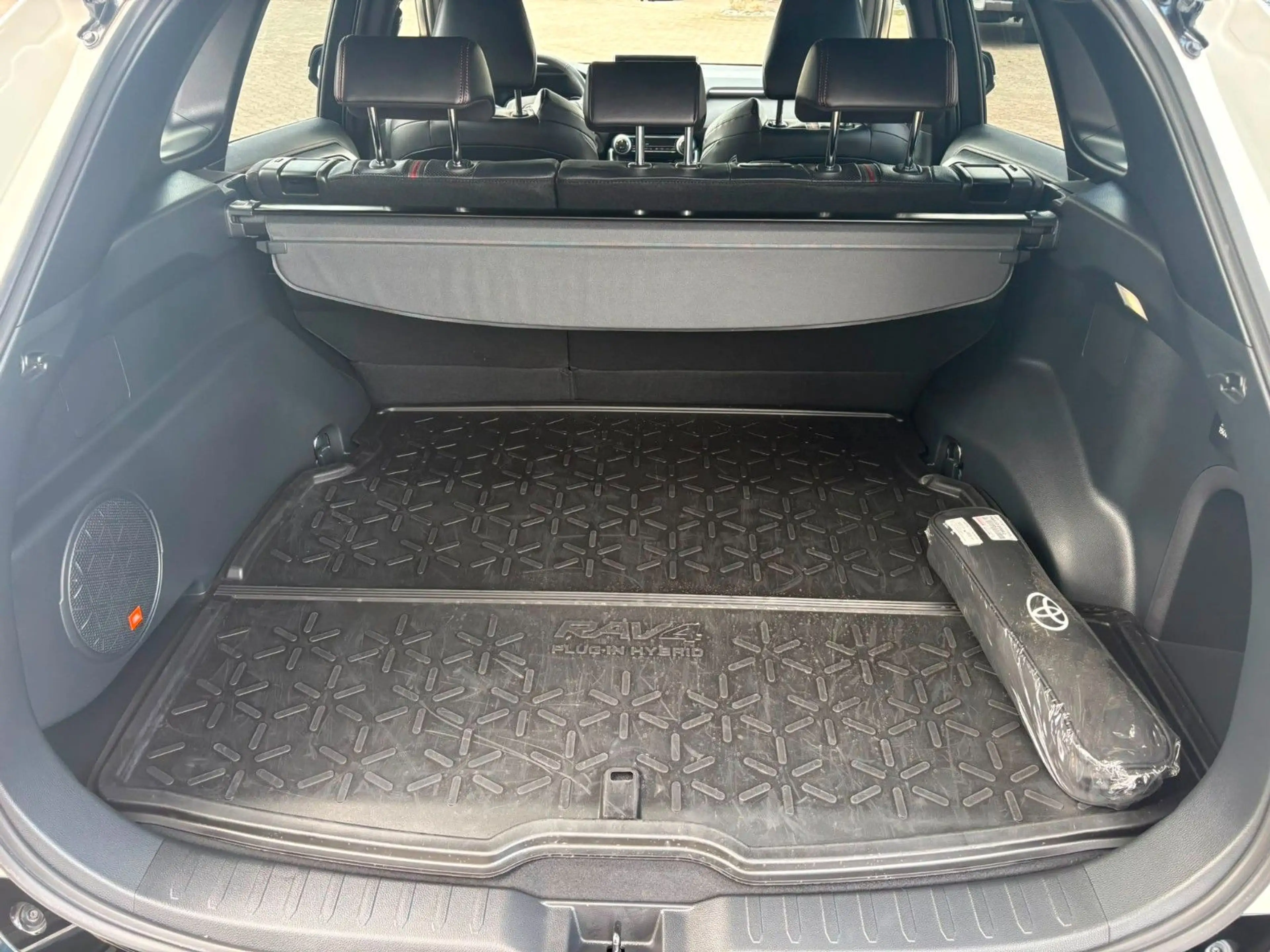 Toyota RAV 4 4 Plug-in Hybrid Style 4x4 **TECHNIKPAKET** — photo 5