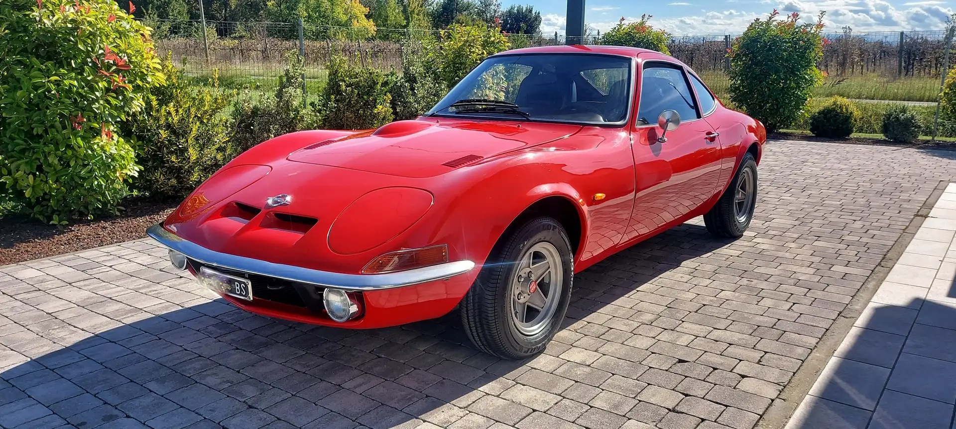 Opel GT 1900 Conrero Червоний - 1