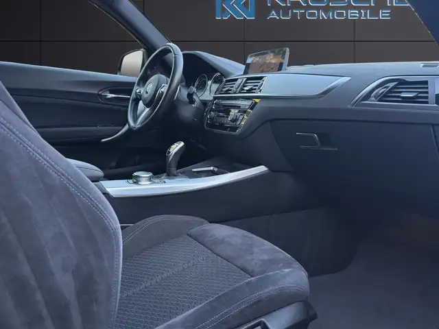 BMW 1 Series view 14