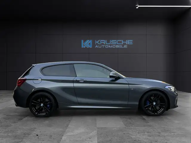 BMW 1 Series view 6