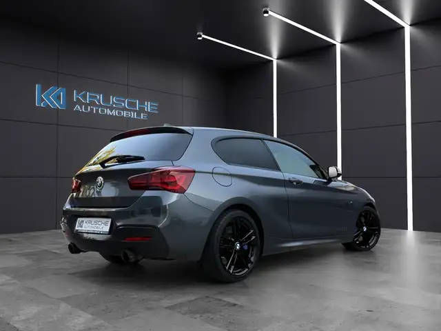 BMW 1 Series view 5