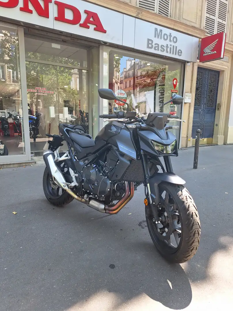 Honda Hornet Noir - 1