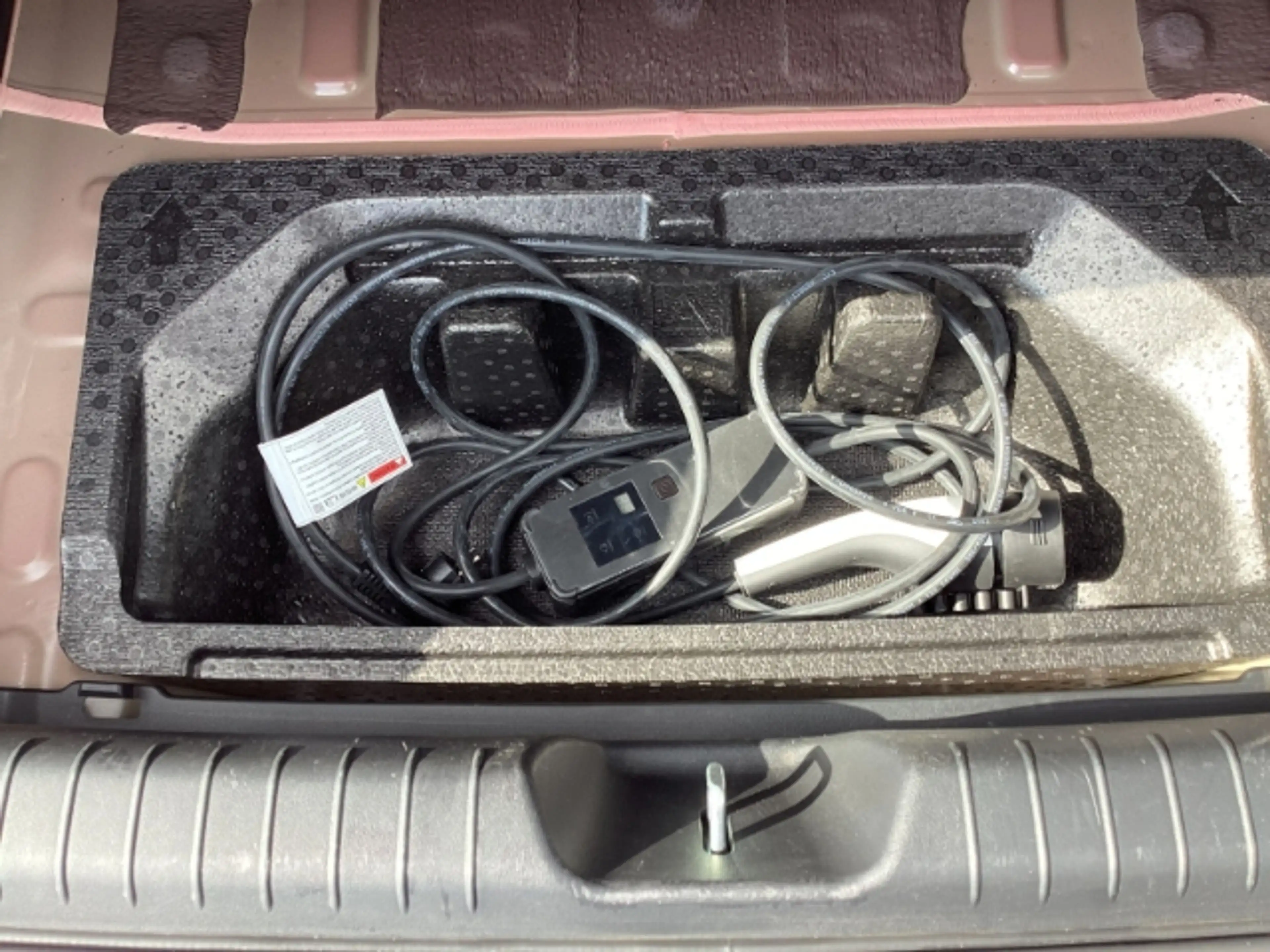 Hyundai IONIQ 6 Basis *53 kWh Batt. *Navigation *Android Auto& App — photo 13