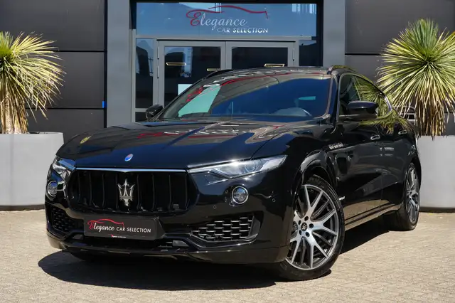Maserati Levante 3.0 V6 AWD GranSport 350pk Panoramadak/Stoelverwar