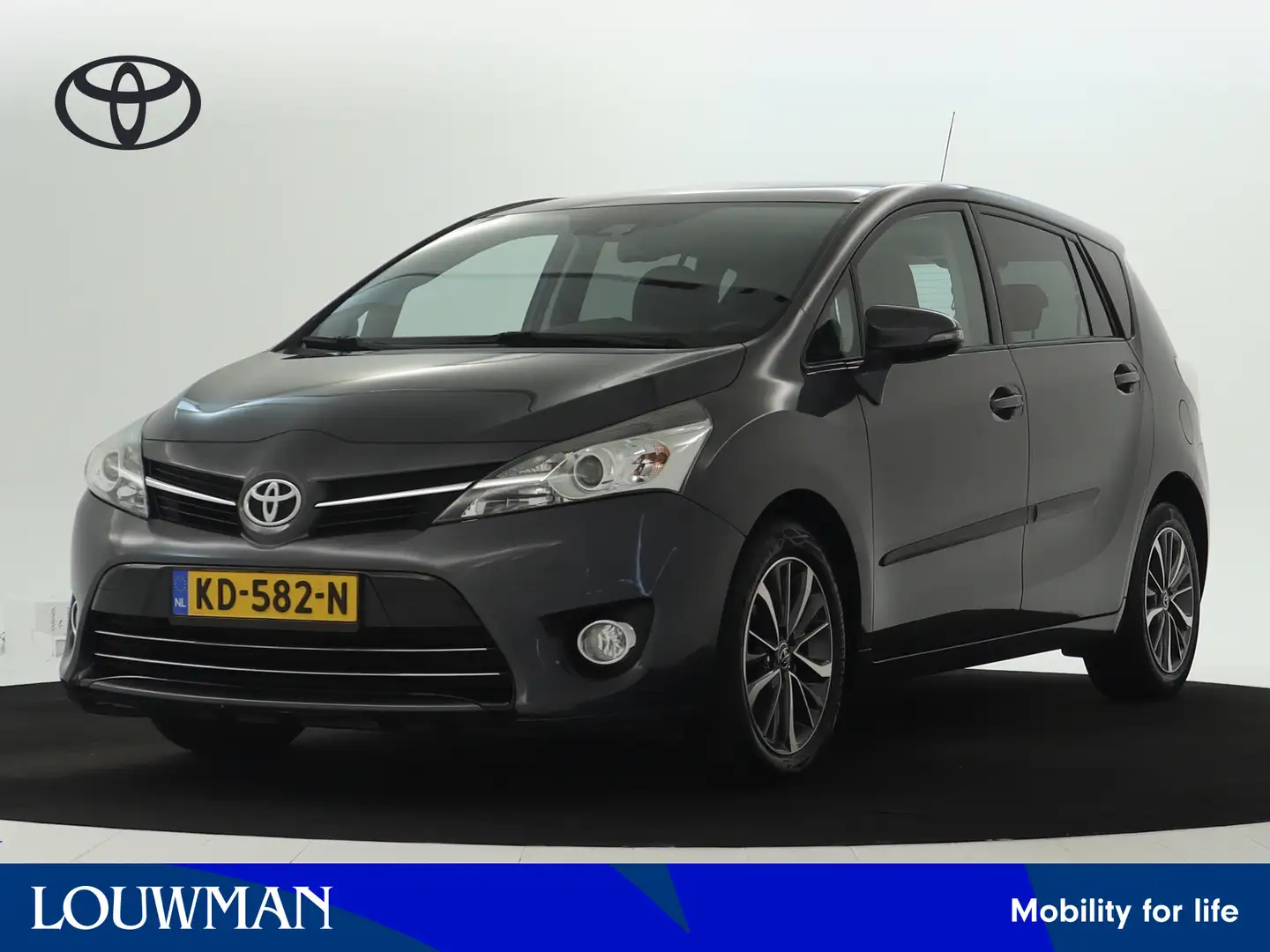 Toyota Verso 1.8 VVT-i Dynamic | Trekhaak | Navigatie Grijs - 1