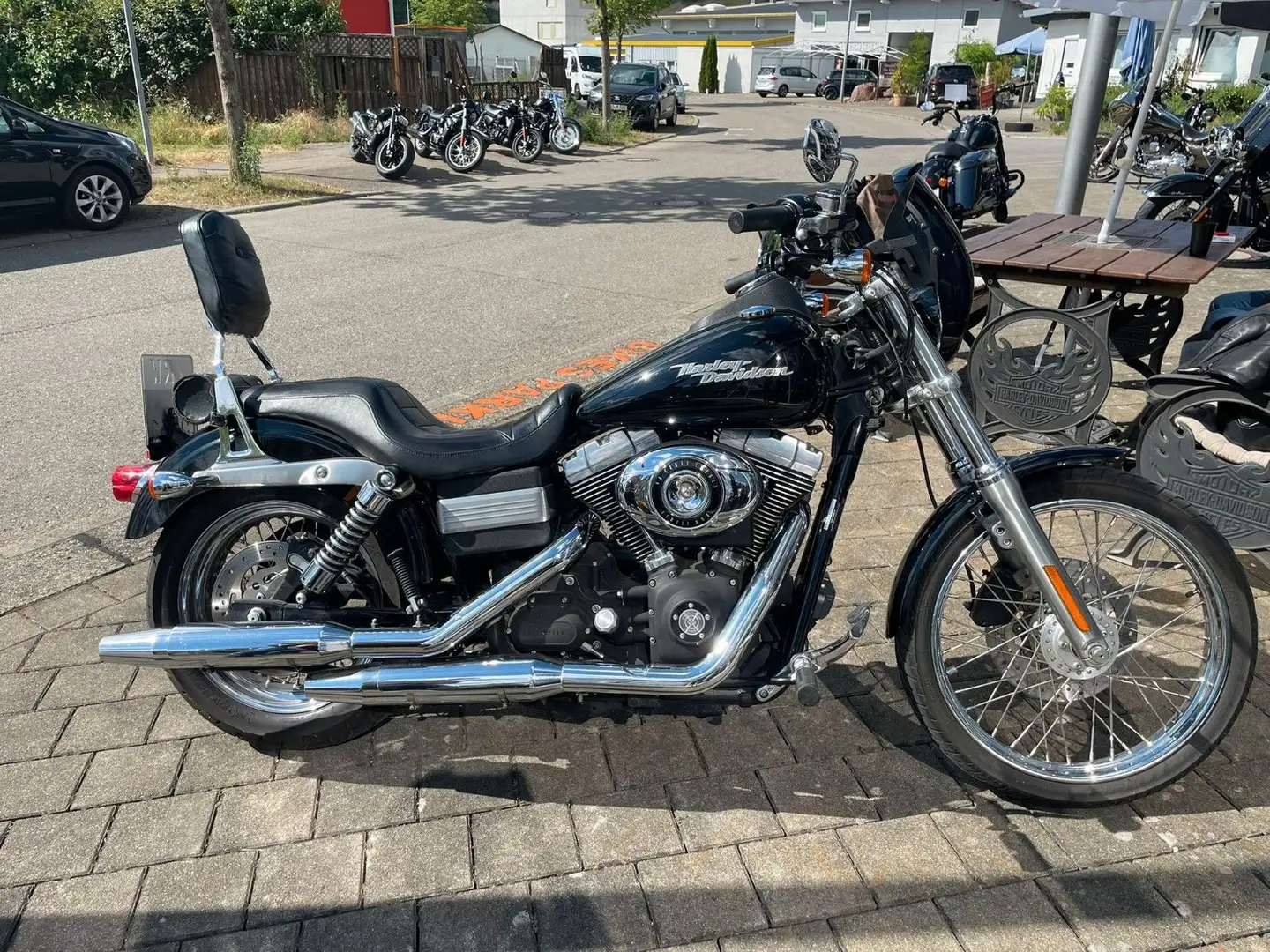 Harley-Davidson FXD B Street Bob Zwart - 1