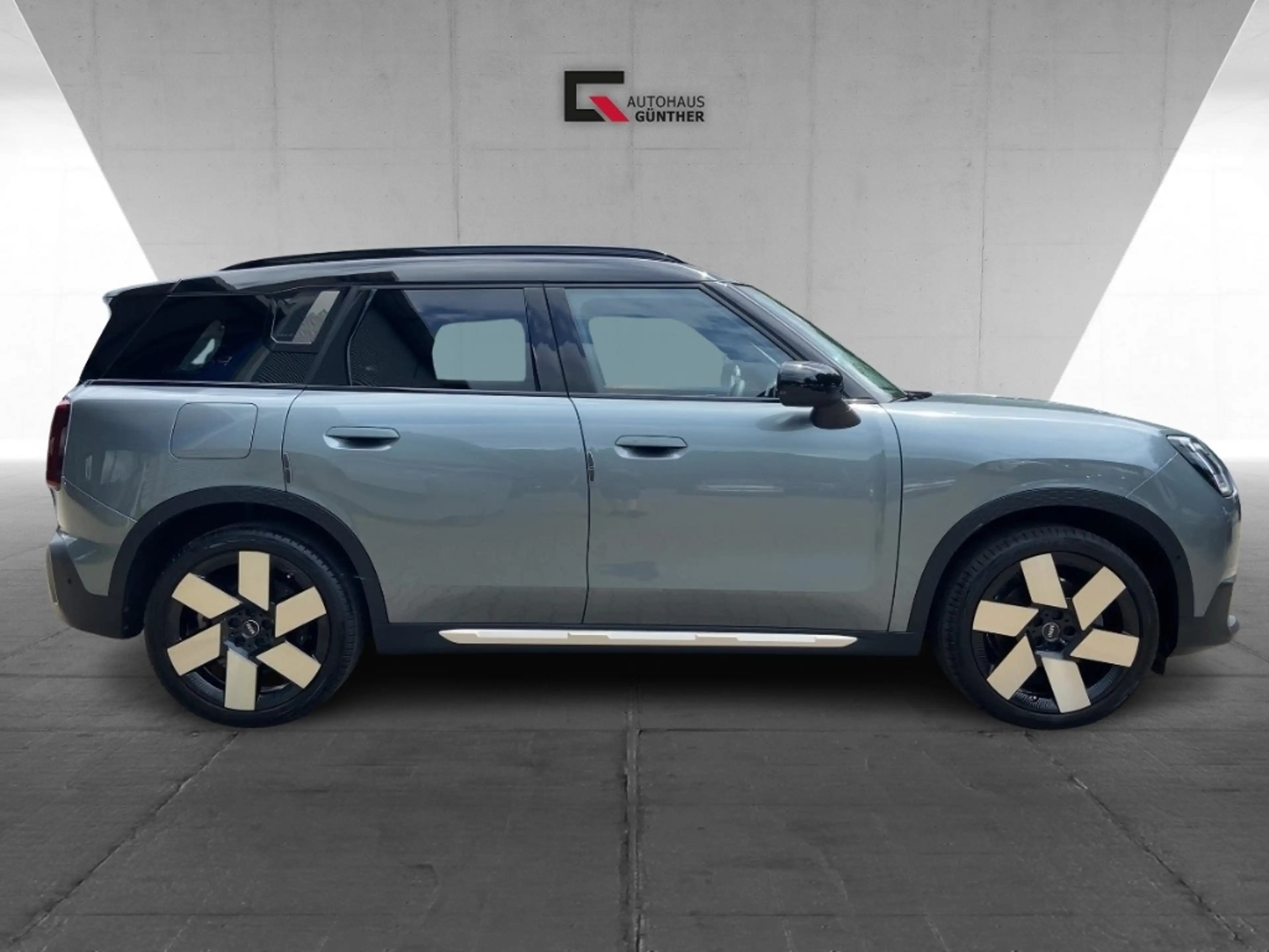 MINI Cooper S Countryman Flavoured Trim - 20''/Pano/Head-up — photo 5