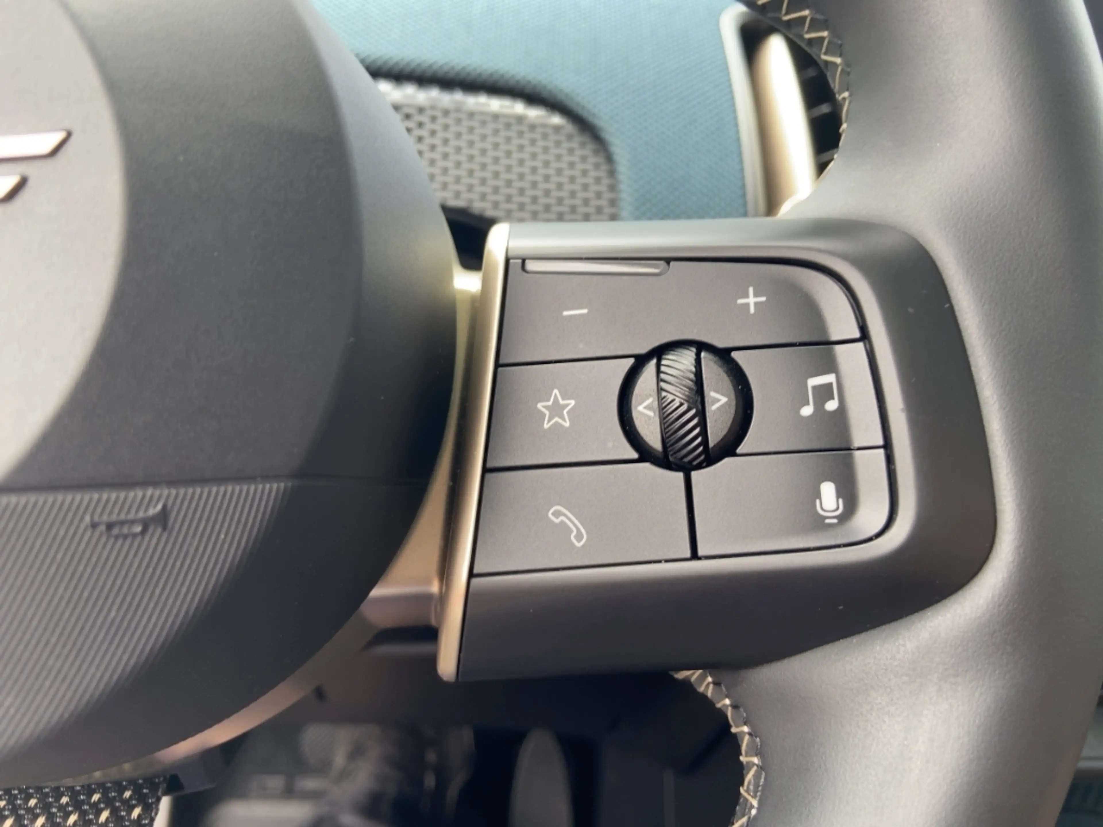 MINI Cooper S Countryman Flavoured Trim - 20''/Pano/Head-up — photo 10