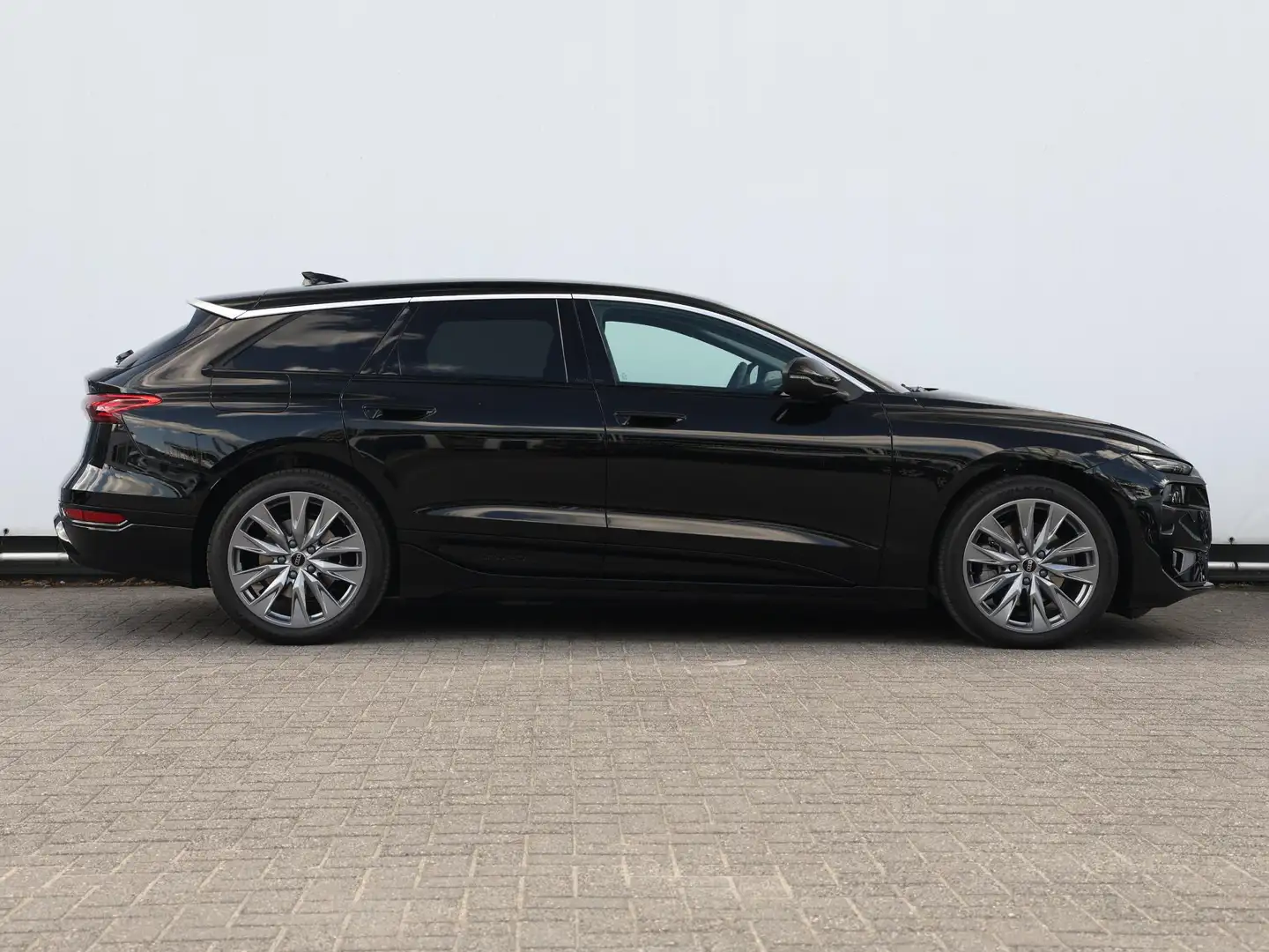Audi A6 Avant Edition e-tron 83 kWh 286 PK Avant | Sportst Zwart - 2