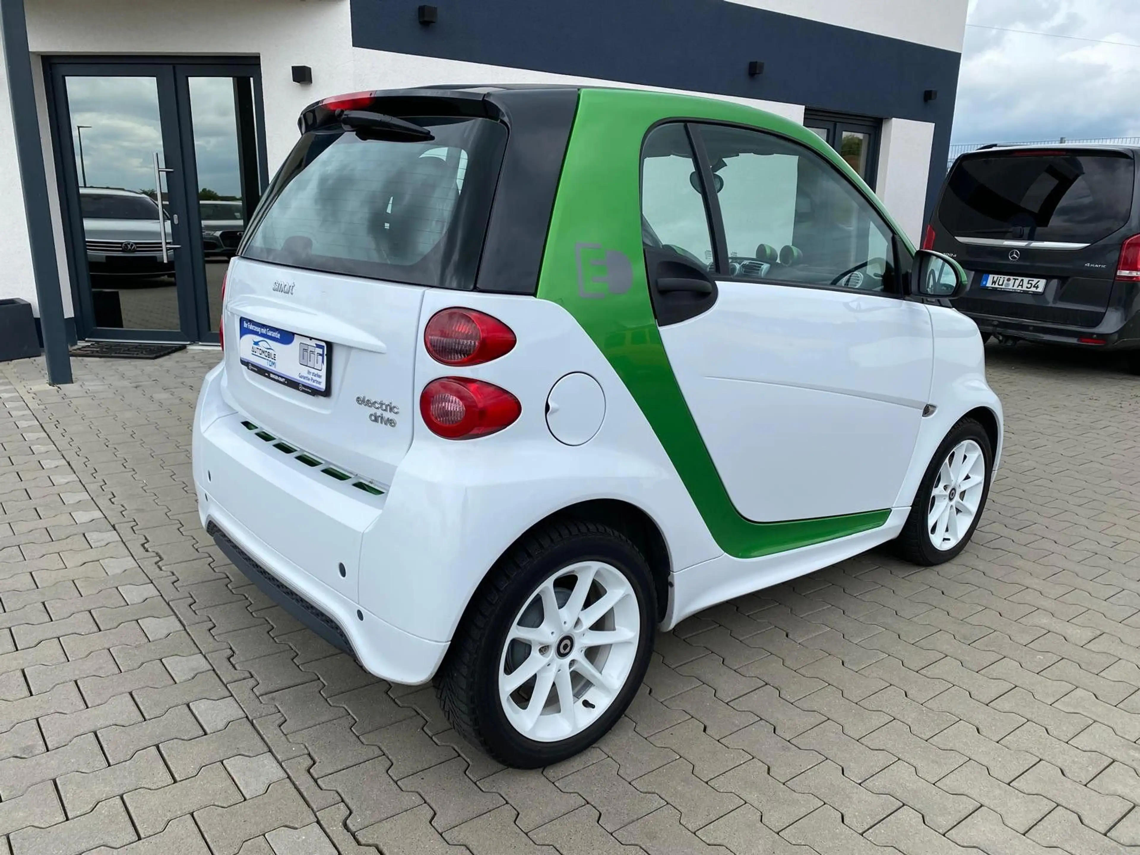 smart forTwo fortwo electric drive (451.390) — photo 8