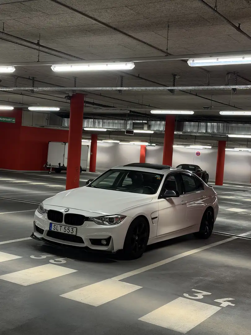 BMW 328 328i M Performance - 2