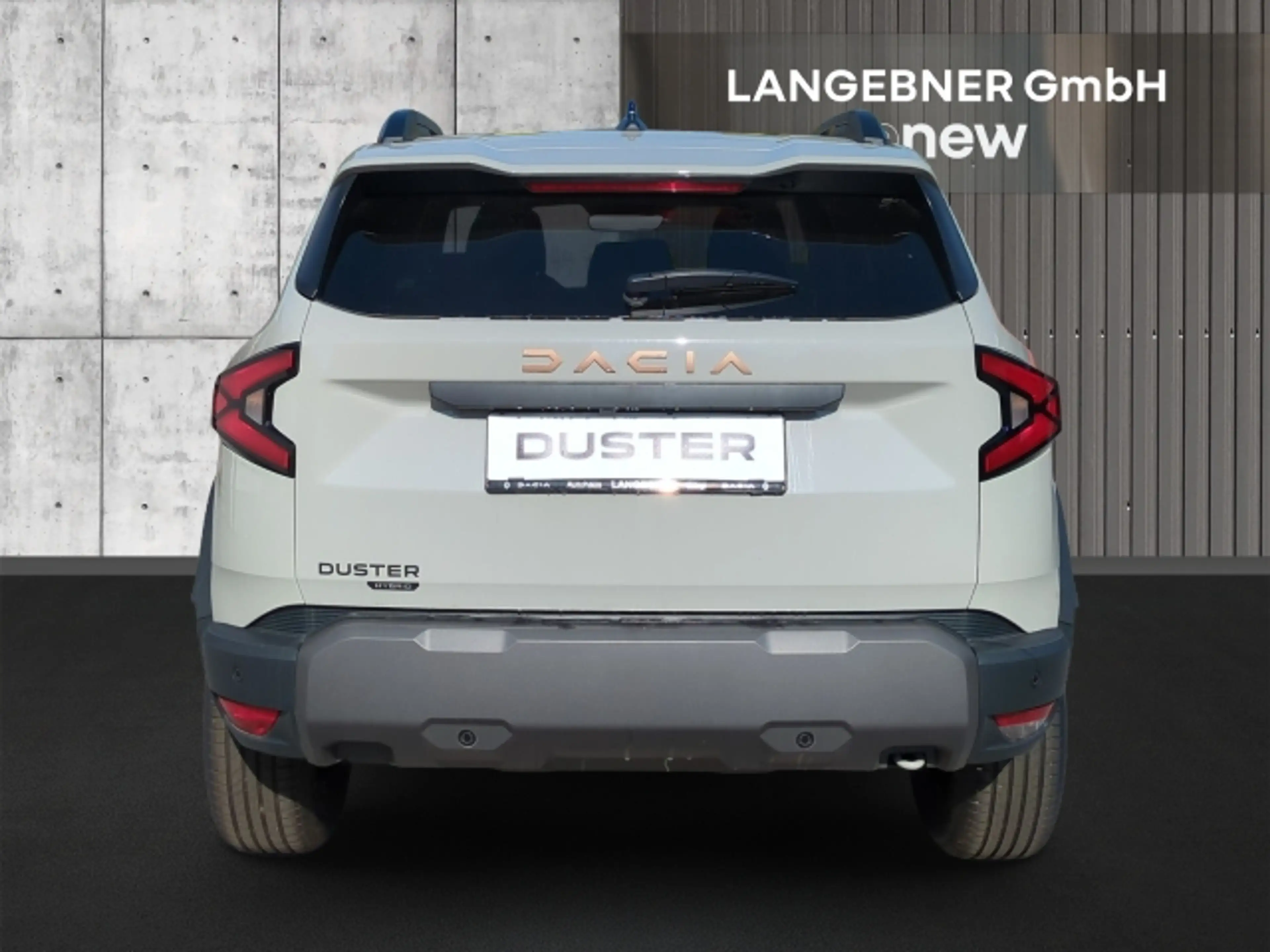 Dacia Duster Extreme Hybrid 155 — photo 5