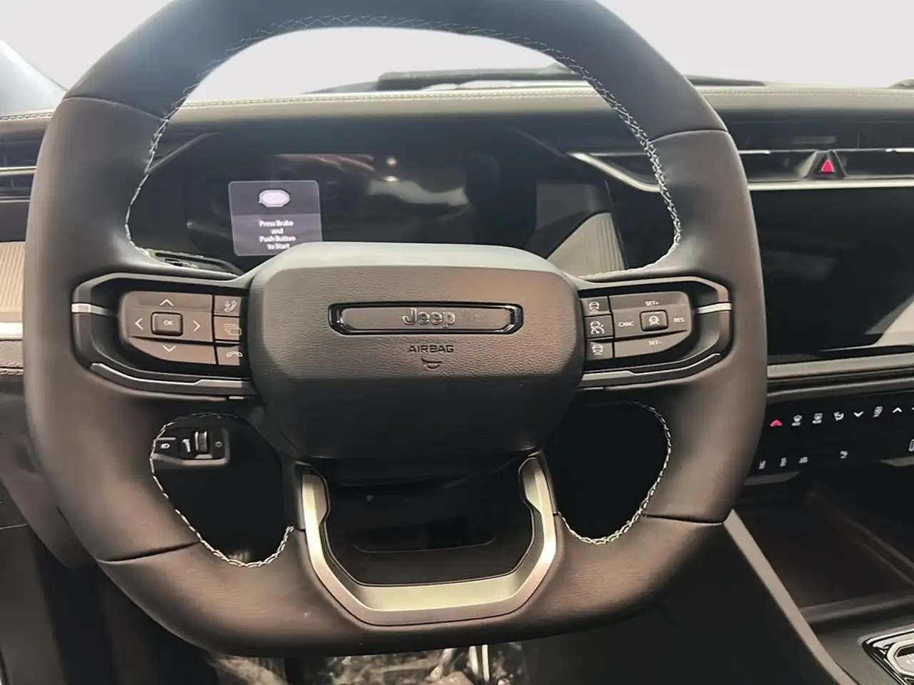 Jeep Cherokee снимка Jeep Cherokee