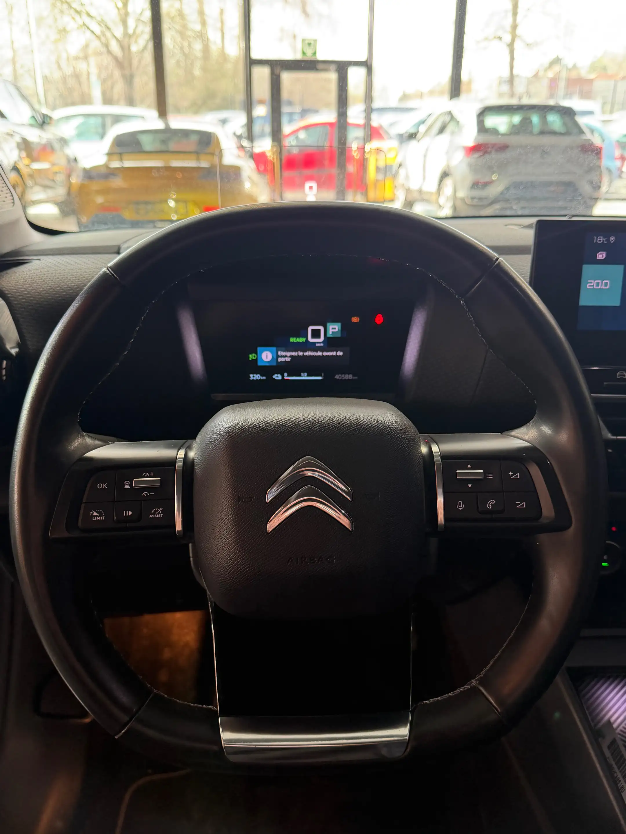Citroen E-C4 Electric e-C4 50 kWh Standard Range Plus — photo 7