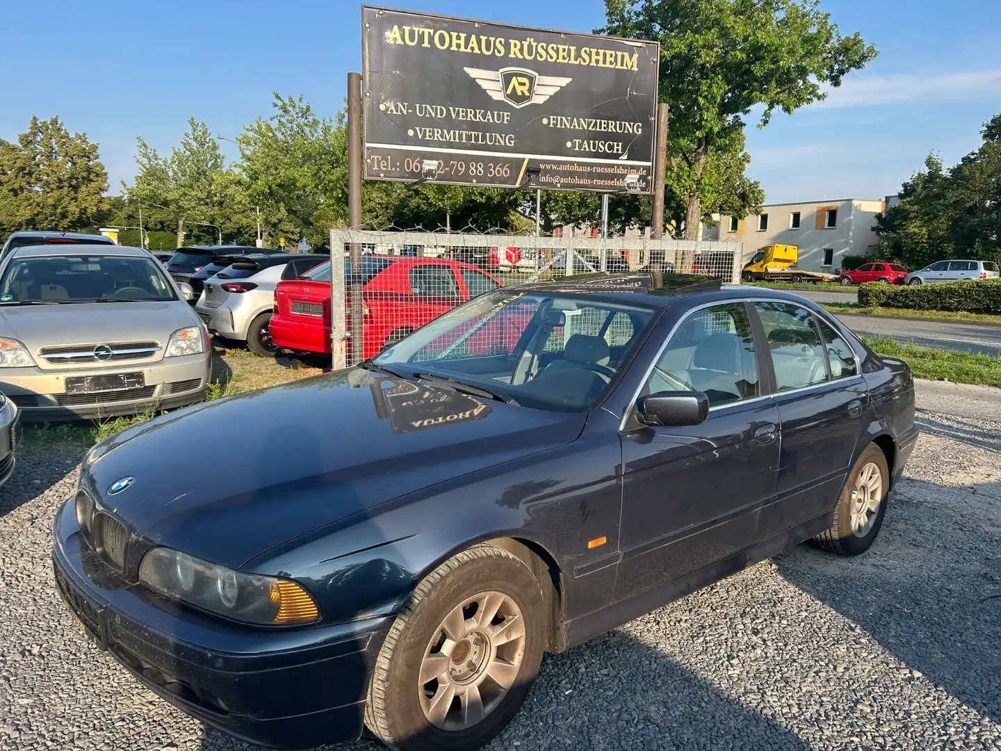 BMW 525 i A Lifestyle*AUTOM*KLIMAAUTOM*SD*TÜV*TOP* Blau - 1