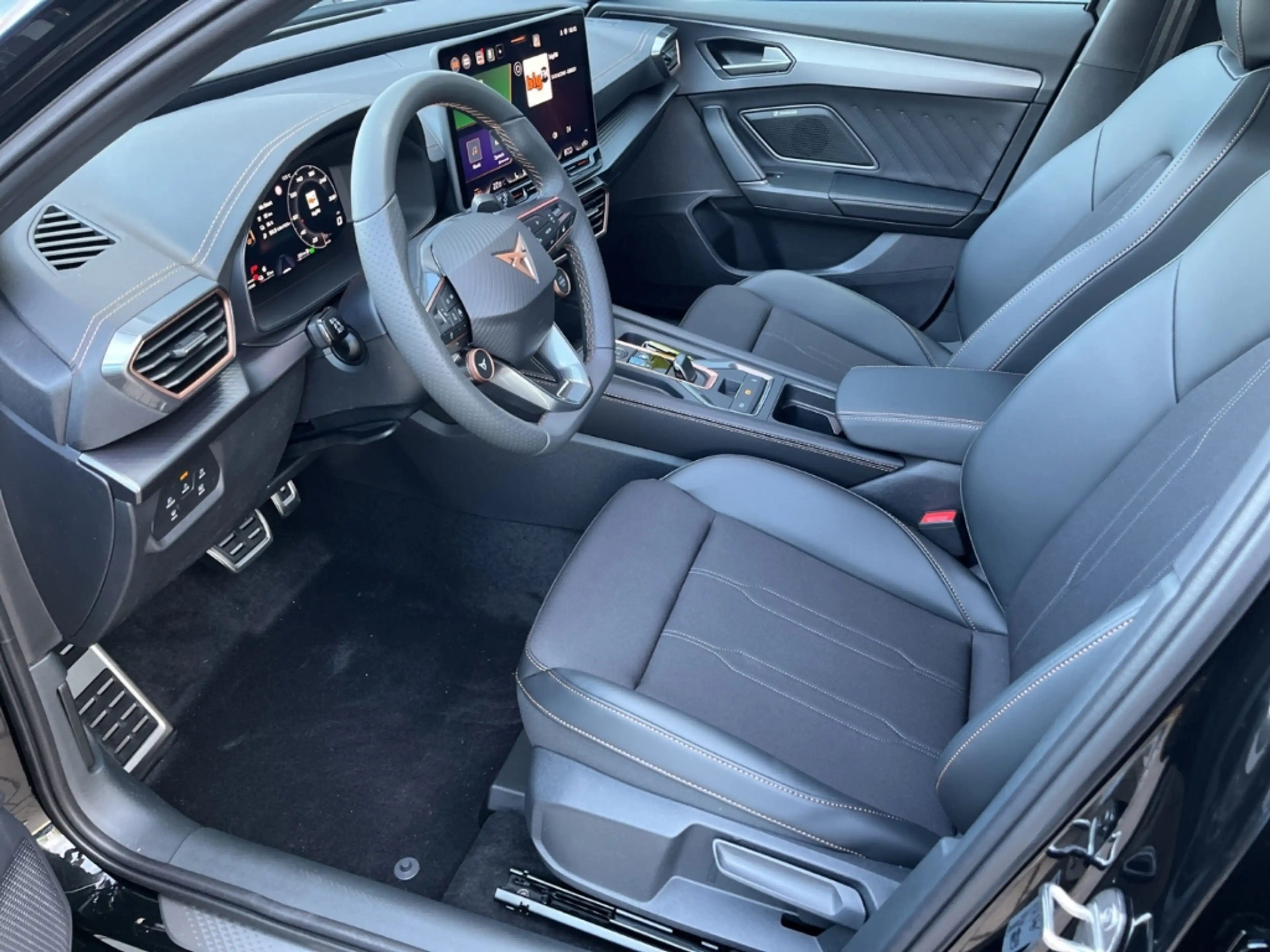 CUPRA Formentor 1.5 e-Hybrid / UPE: 55.540,- € / KLIMA SENNHEISER — photo 9