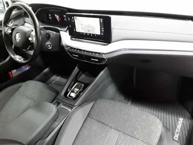 Skoda Octavia view 9