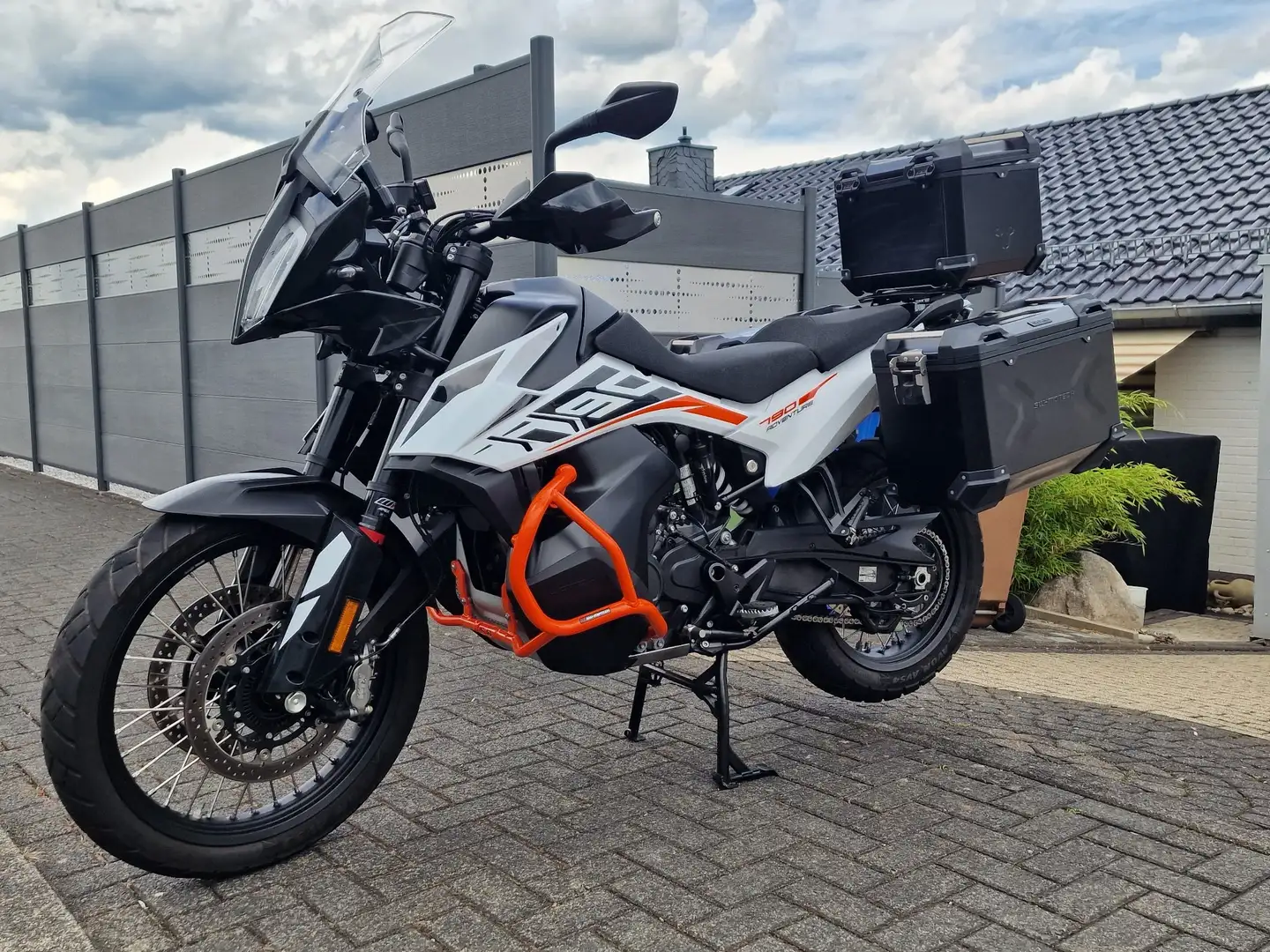 KTM 790 Adventure (1. Hand, sehr gut gepflegt, viel Zubehör!) VB Blanc - 1