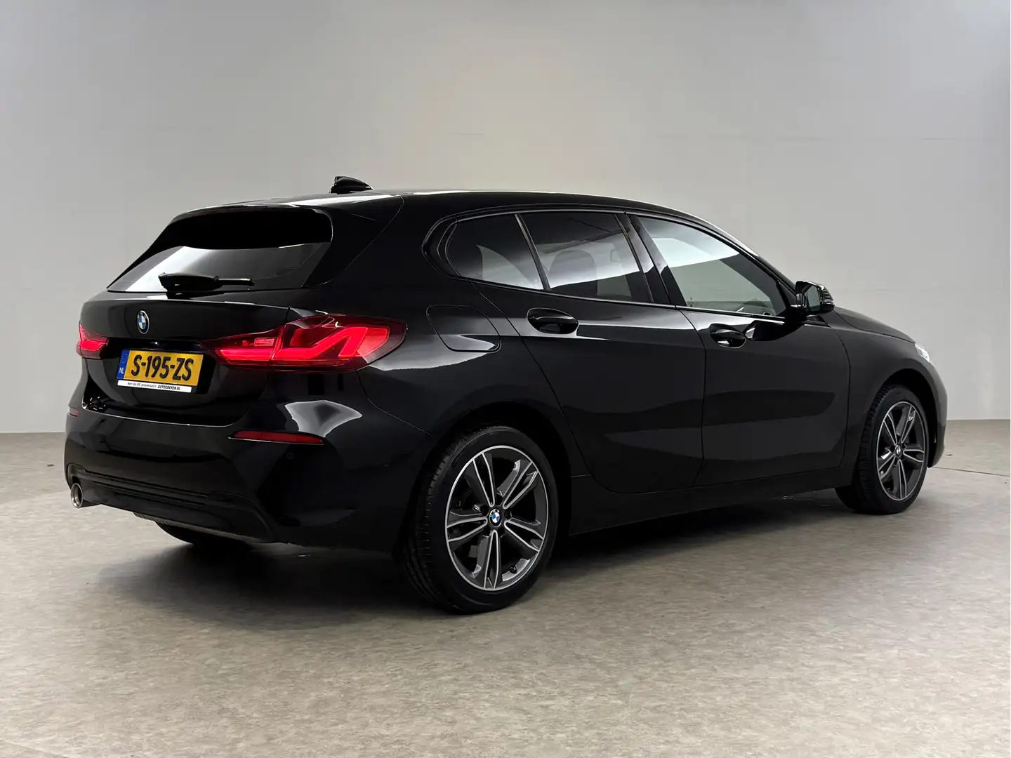 BMW 118 1-serie 118i | Camera | Sfeer | Virtual | Carplay Zwart - 2