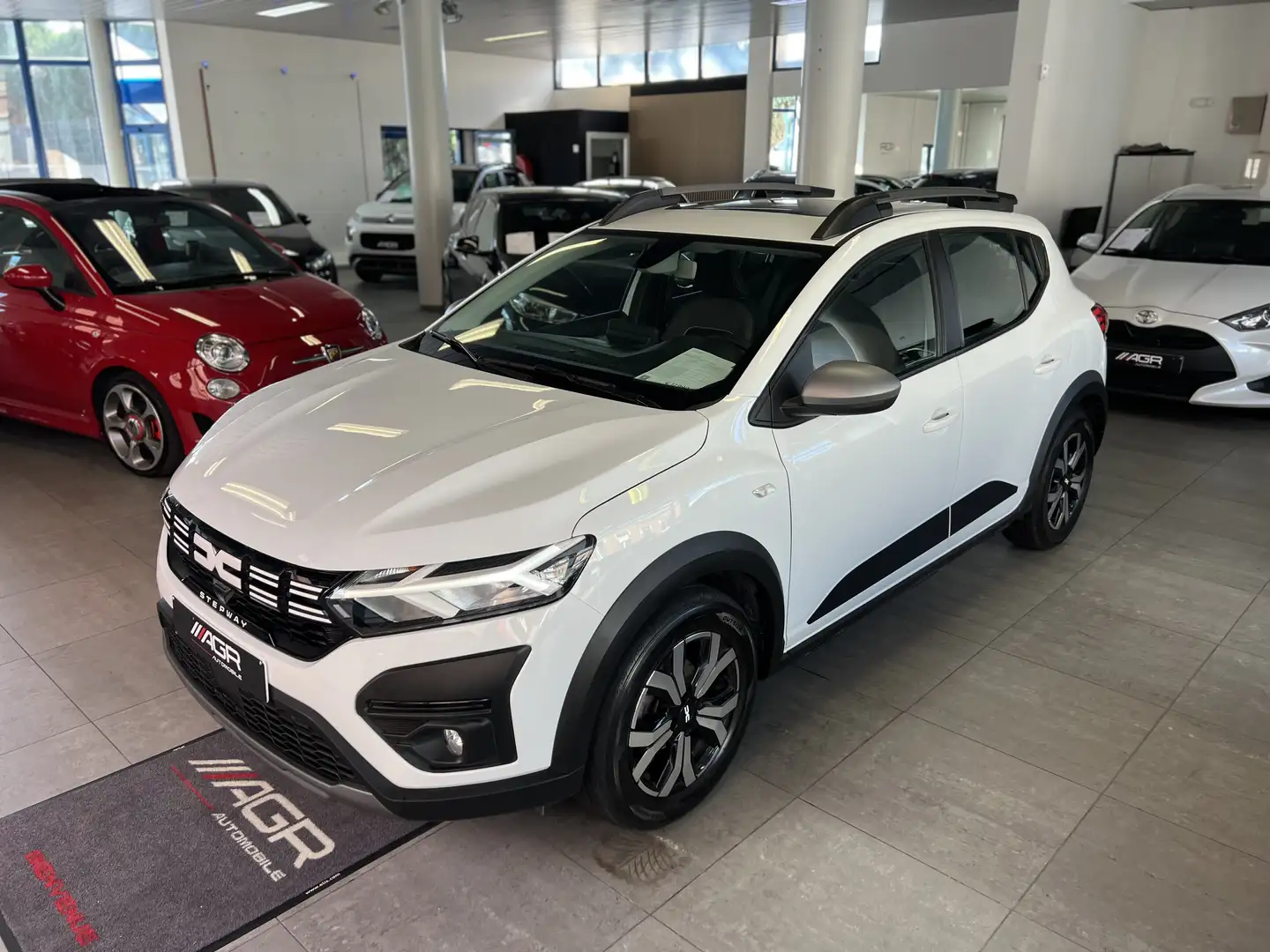 Dacia Sandero Sandero Stepway boîte auto garantie 2028 ✅ Blanc - 1