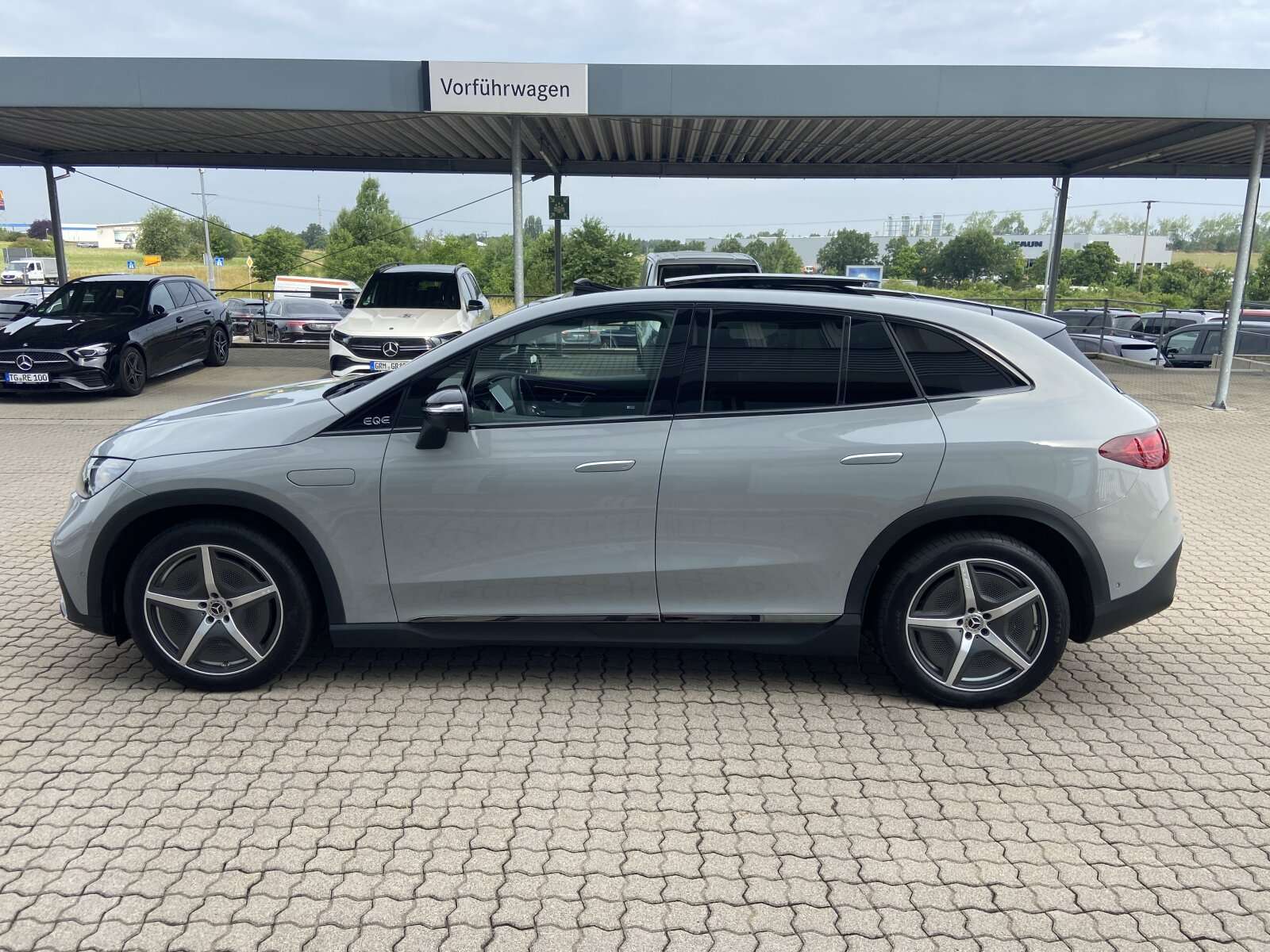 Mercedes-Benz EQE