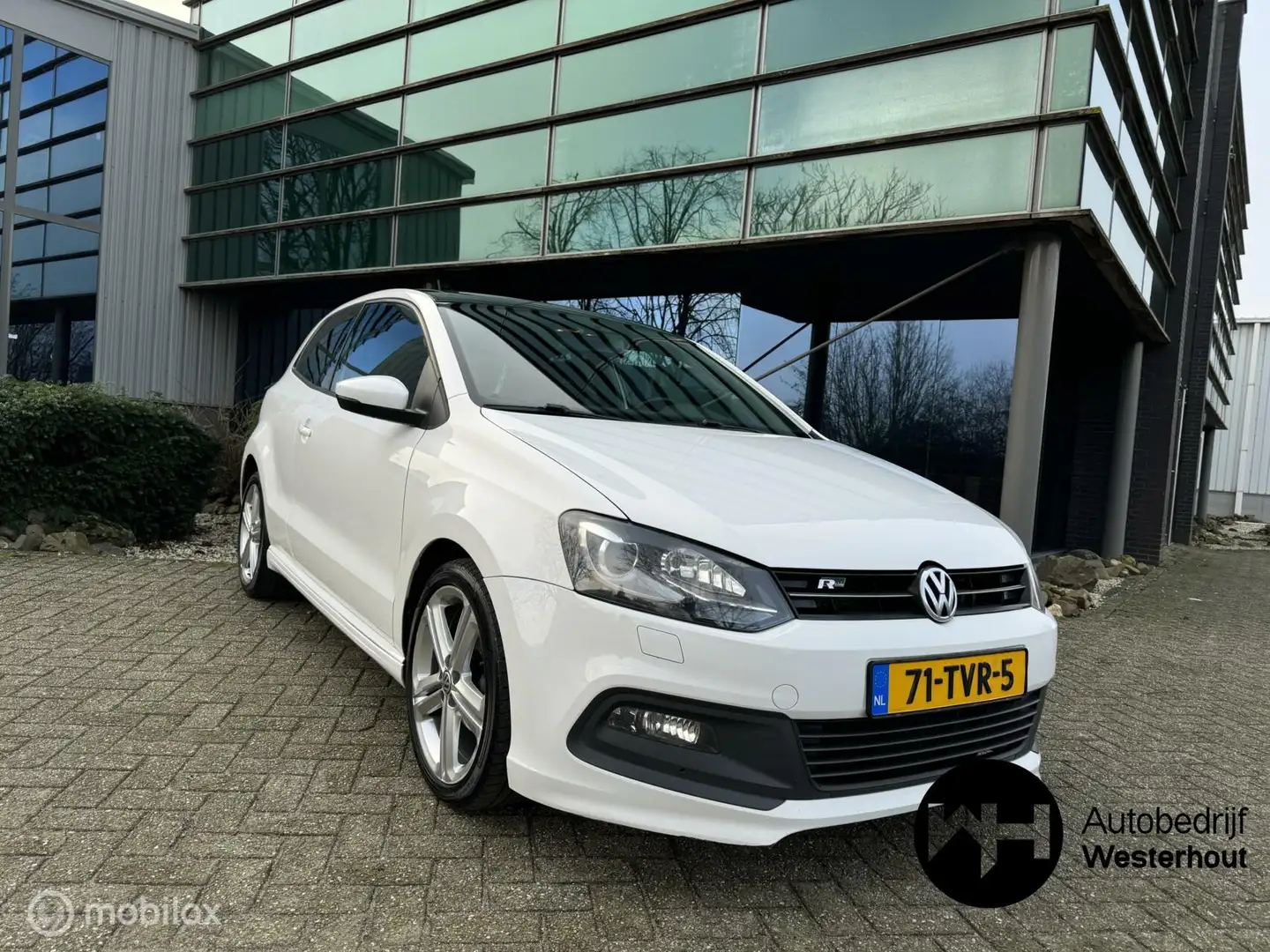 Volkswagen Polo 1.2 TSI Highline Panoramadak R Line Nieuwe APK Weiß - 1