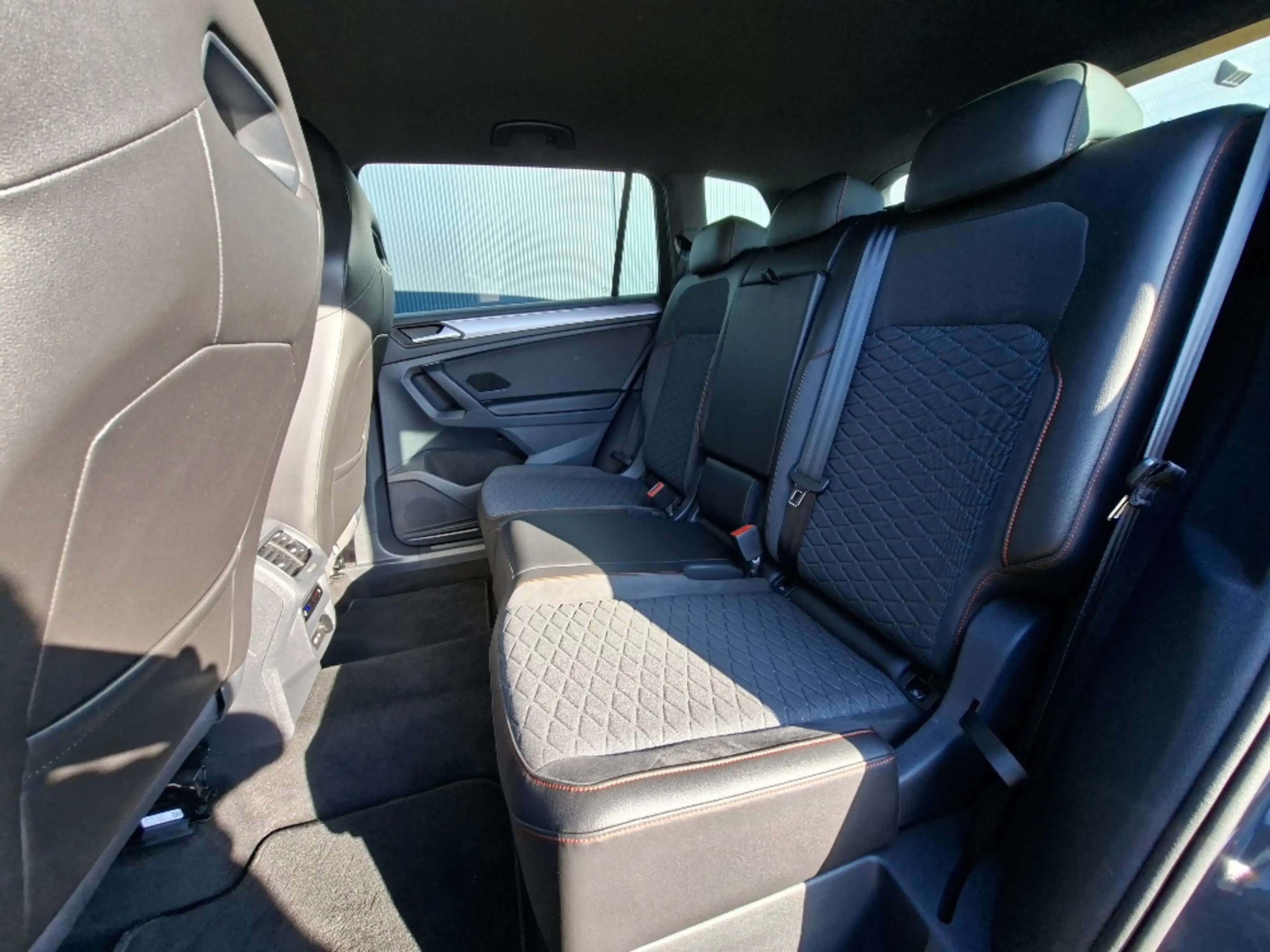 SEAT Tarraco 1.4 TSI e-Hybrid PHEV Business Intense 245pk * Ele — photo 5