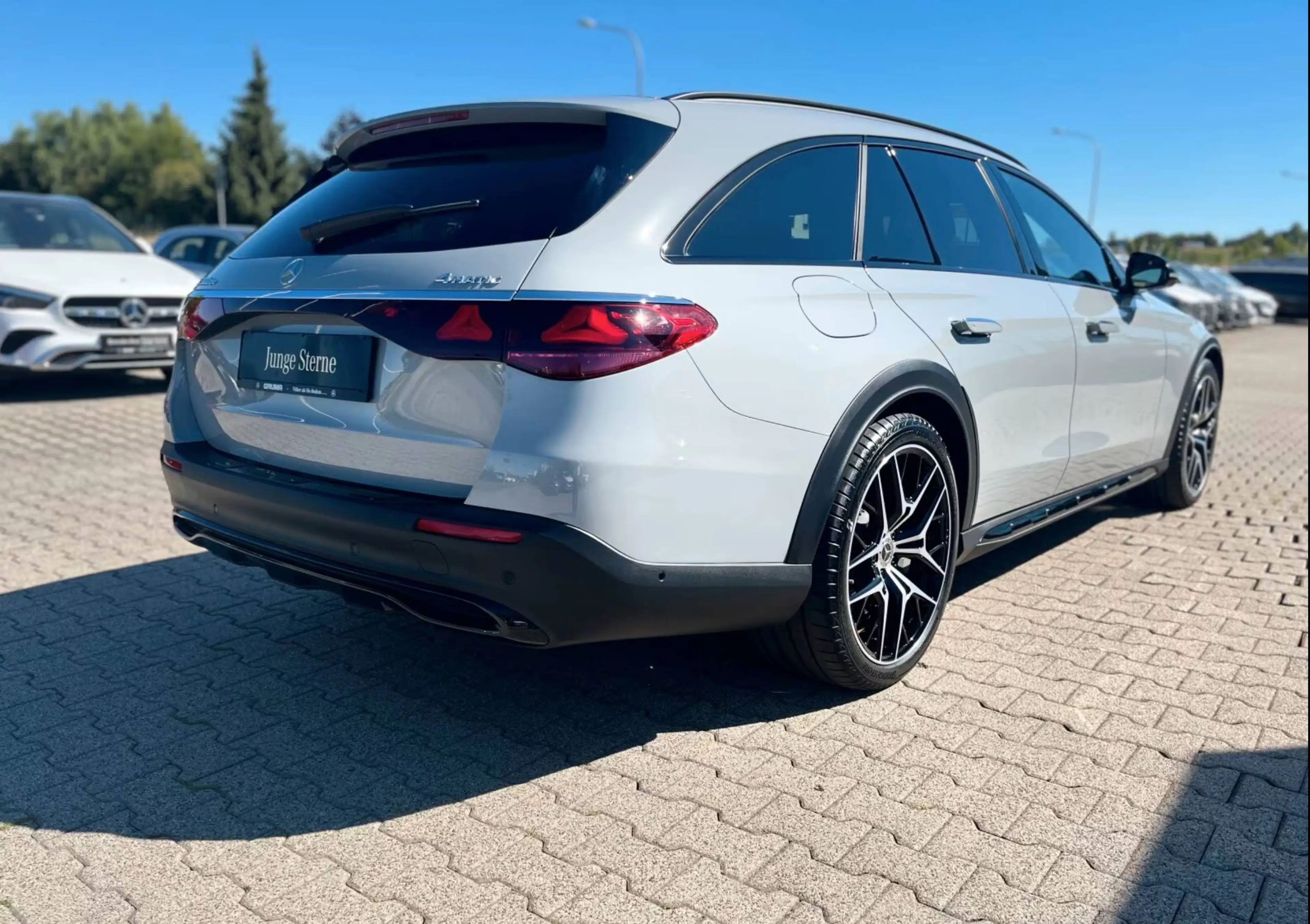 Mercedes-Benz E 300 E 300 de All-Terrain 4Matic Avantgarde Premium Plus (214.219 — photo 4