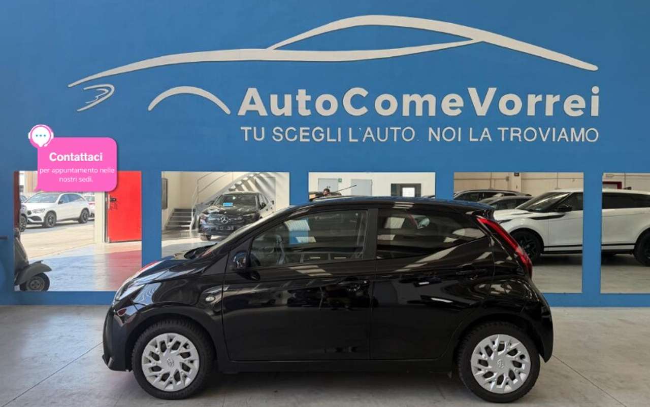 Toyota Aygo Aygo Connect 1.0 VVT-i 72 CV 5 porte x-clusiv