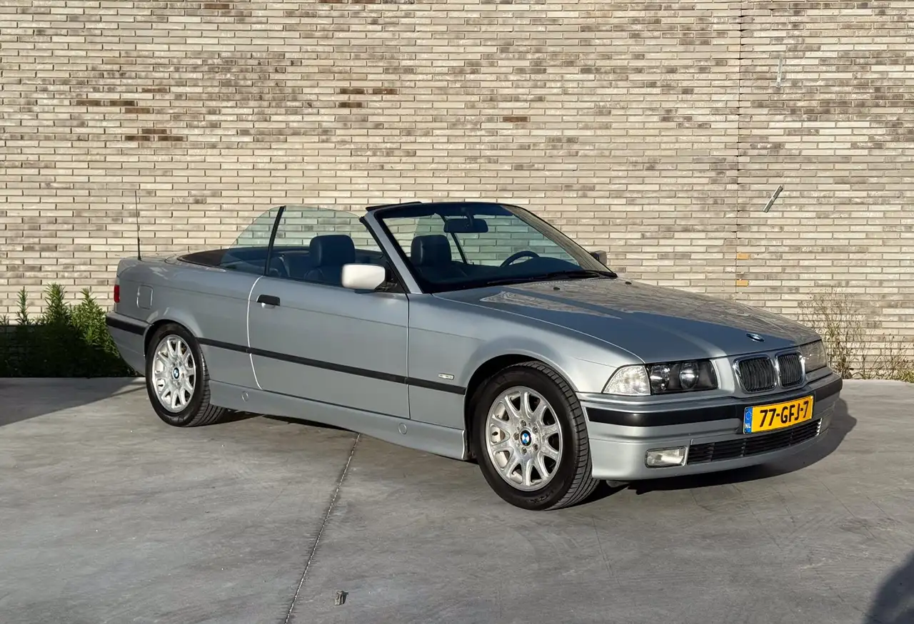 BMW 320 3-serie Cabrio 320i Executive * HANDGESCHAKELD * C, foto 5