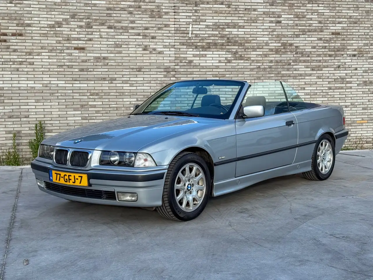 BMW 320 3-serie Cabrio 320i Executive * HANDGESCHAKELD * C, foto 2