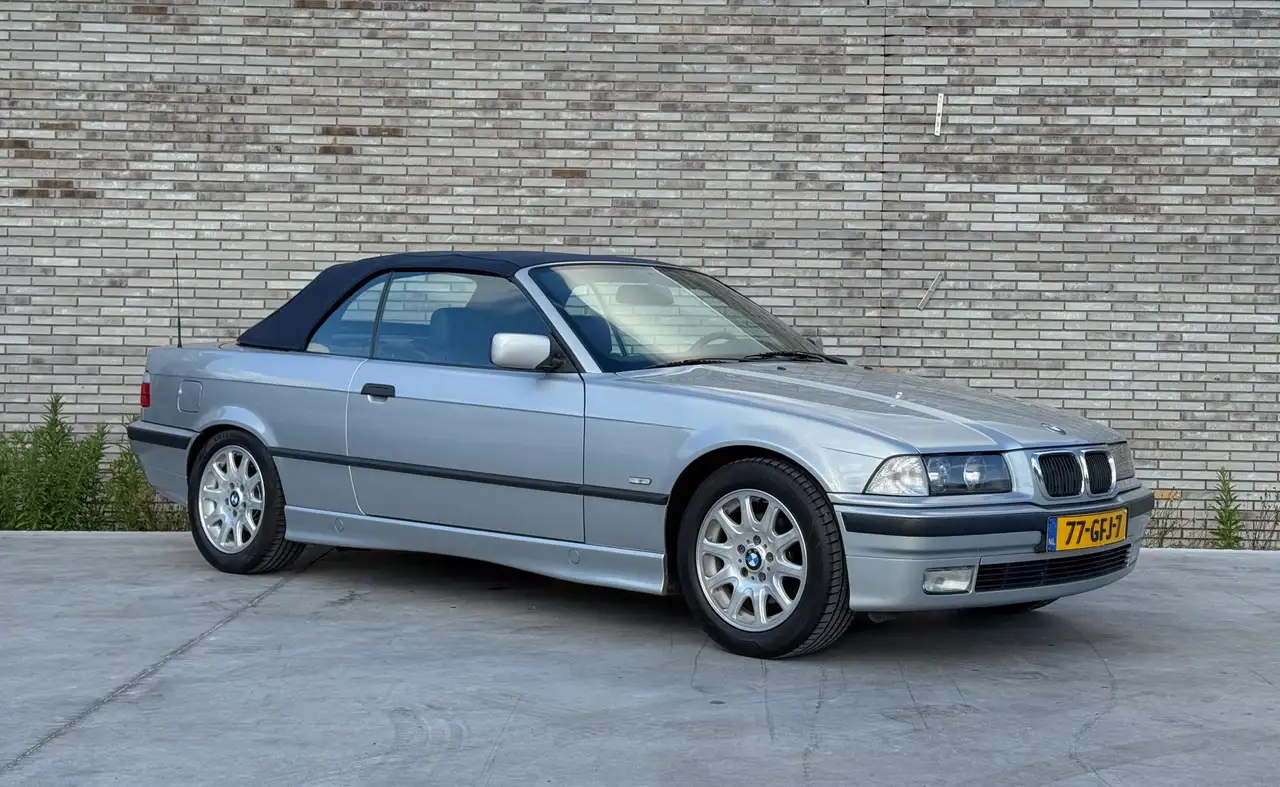 BMW 320 3-serie Cabrio 320i Executive * HANDGESCHAKELD * C, foto 7