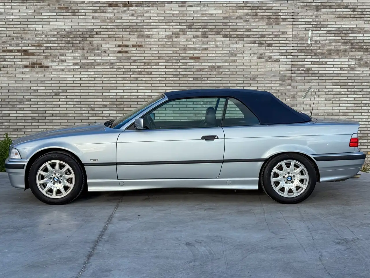 BMW 320 3-serie Cabrio 320i Executive * HANDGESCHAKELD * C, foto 10