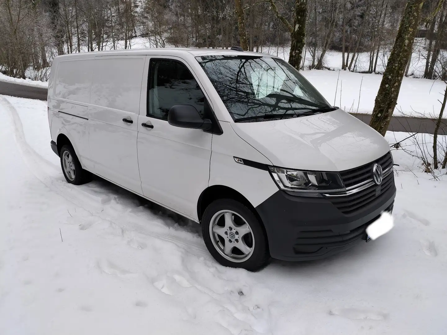 Volkswagen T6.1 Transporter T6.1 Bus Langer Radstand Weiß - 1
