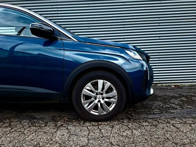Peugeot 5008 view 11