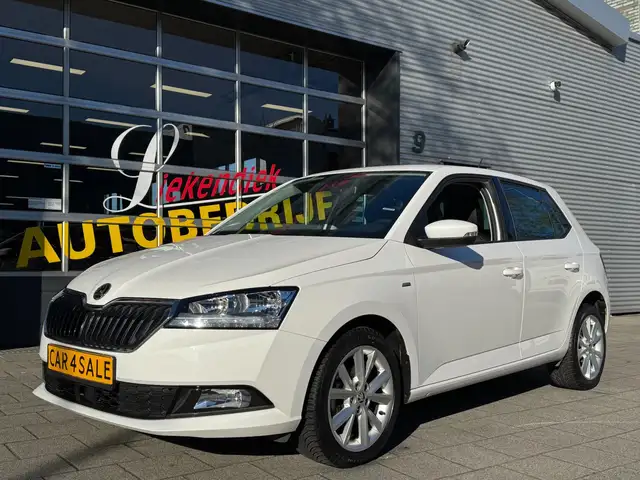 Skoda Fabia 1.0i Clever - Appel CarPlay / Navigatie I Airco I
