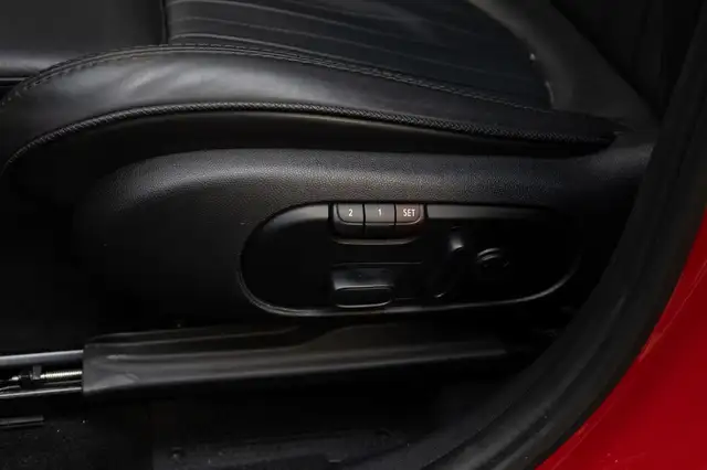 Mini Cooper Se view 6