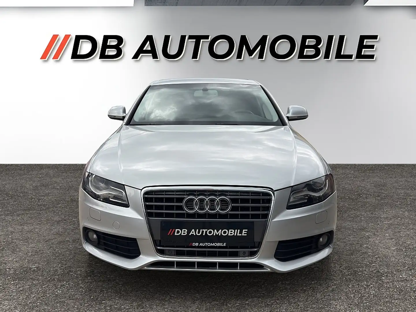 Audi A4 2,0 TDI Neue Service Grau - 2
