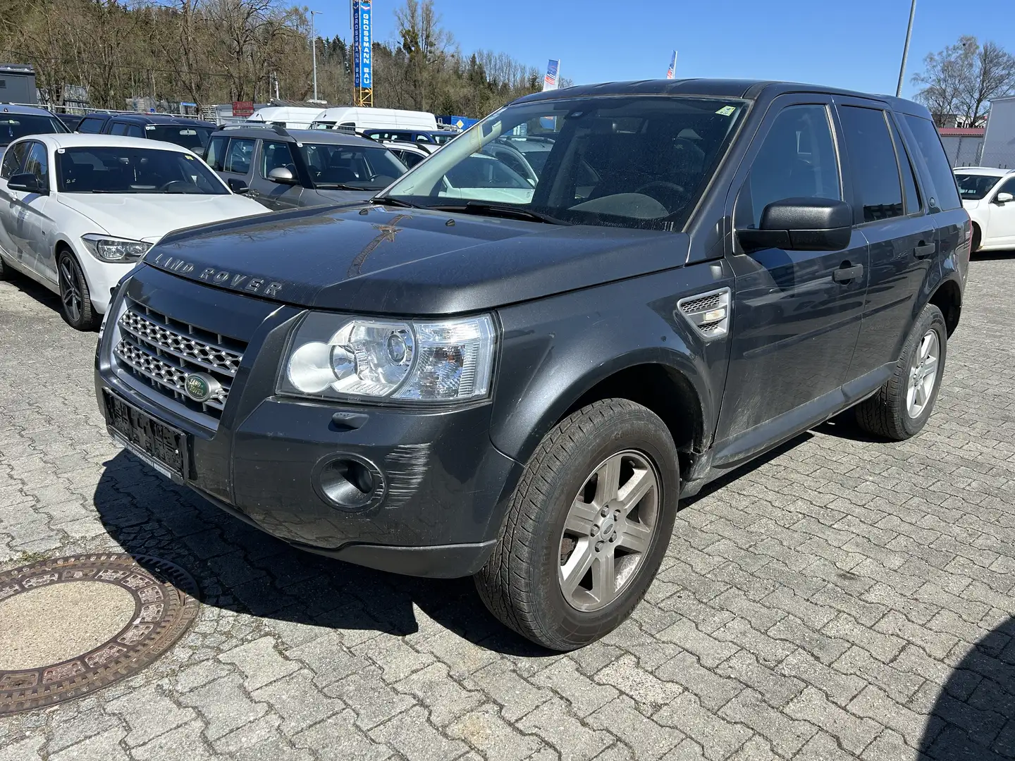 Land Rover Freelander TD4_e HSE Schwarz - 1