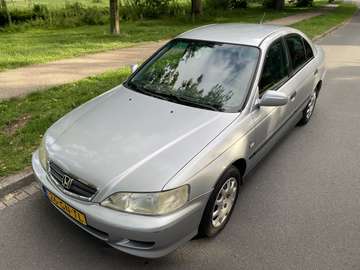 1.8i LS