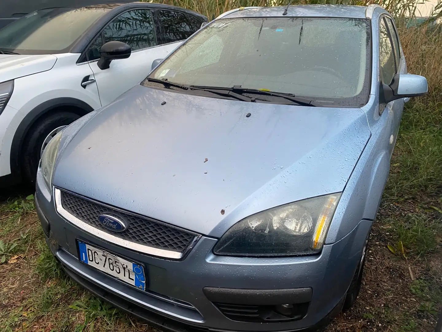 Ford Focus C-Max Focus 1.8 TDCi (115CV) 5p. Šedá - 1