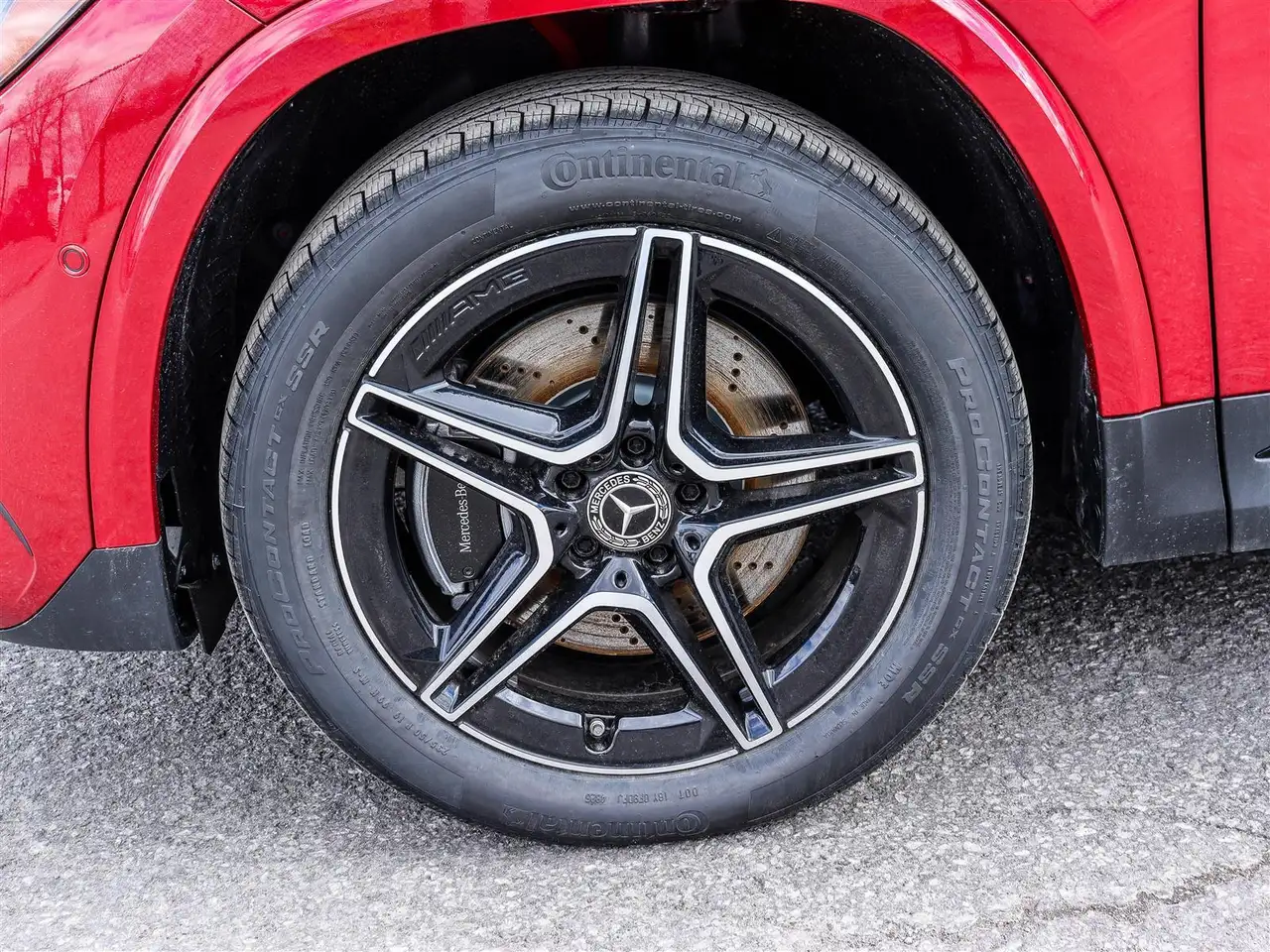 Mercedes-Benz GLA снимка Mercedes-Benz GLA