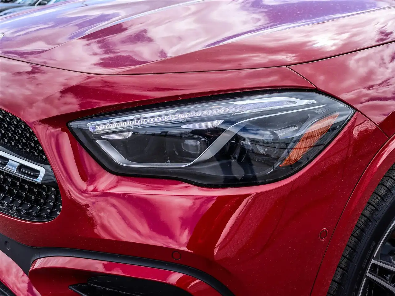 Mercedes-Benz GLA снимка Mercedes-Benz GLA