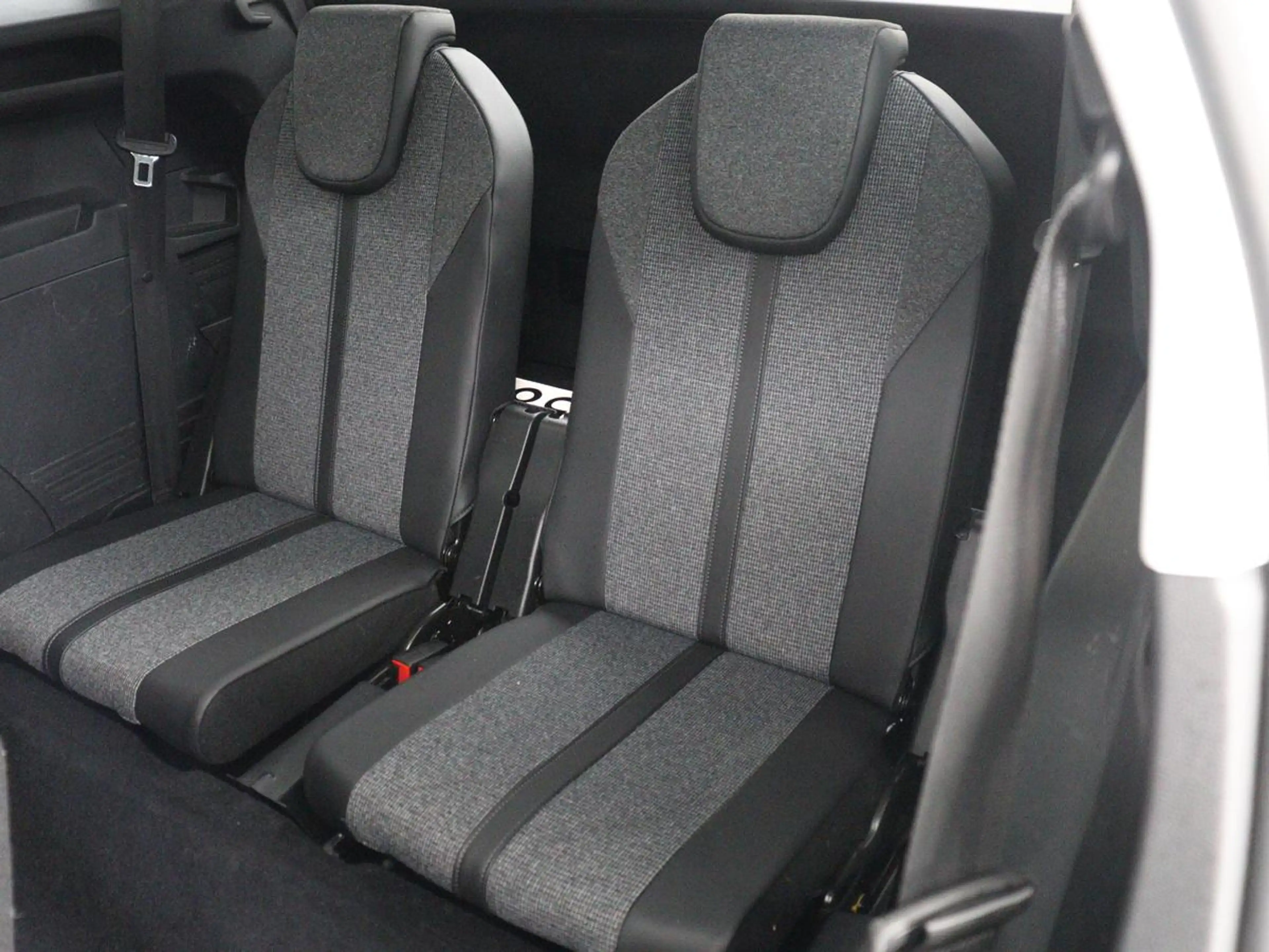 Peugeot 5008 1.2 PureTech Allure | 7p | Trekhaak | Carplay | Ca — photo 6